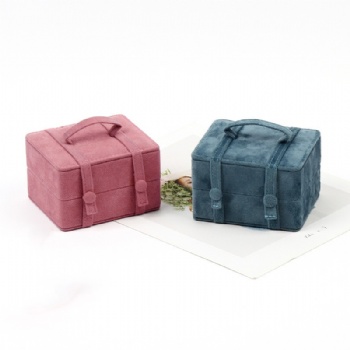 JP-11 velvet jewelry pouch