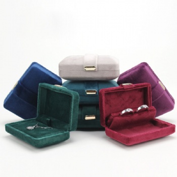 JP-15 velvet jewelry pouch