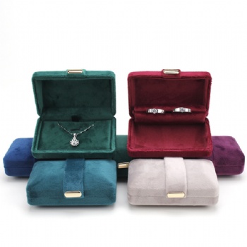 JP-15 velvet jewelry pouch