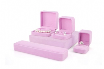 JV-23 velvet jewelry box