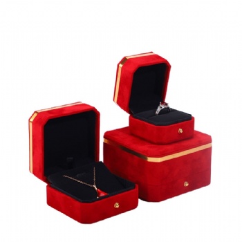 JV-26 velvet jewelry box