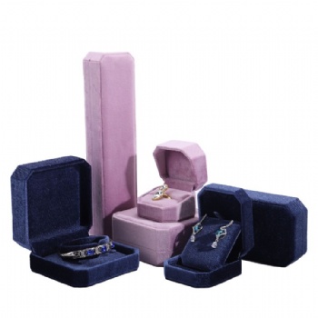 JV-15 velvet jewelry box