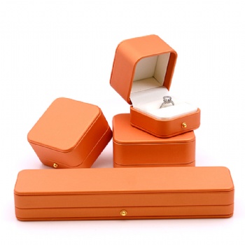 JL-14 velvet jewelry box