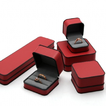 JL-20 leather jewelry box