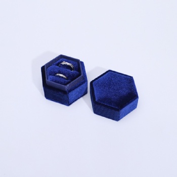 JV-18 velvet jewelry box