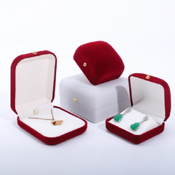 JV-28 velvet jewelry box