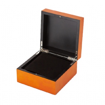 WW-89 wooden watch box